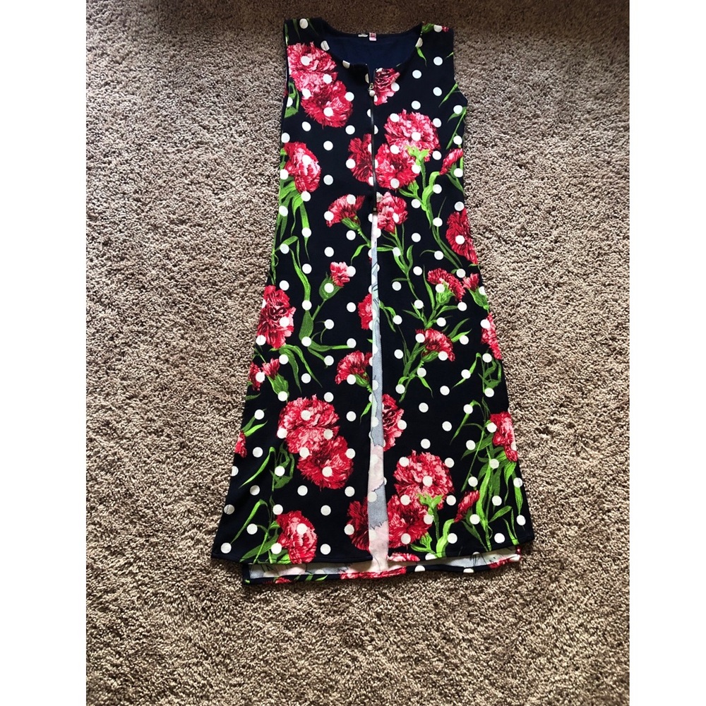 Long floral print sleeveless tunic in black